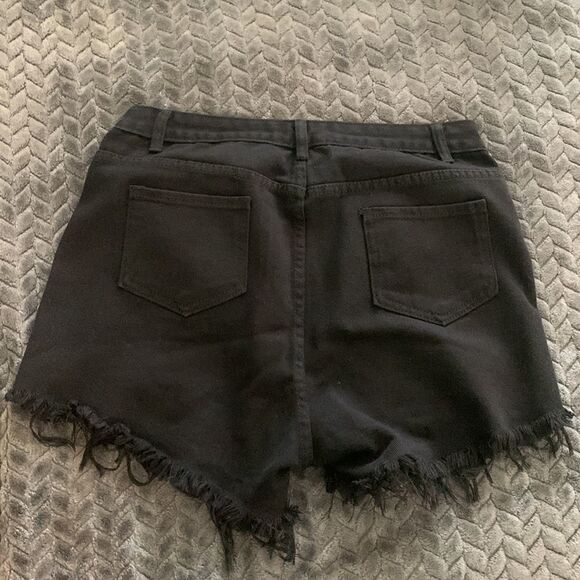 Shein black “Jean” shorts - Picture 5 of 9
